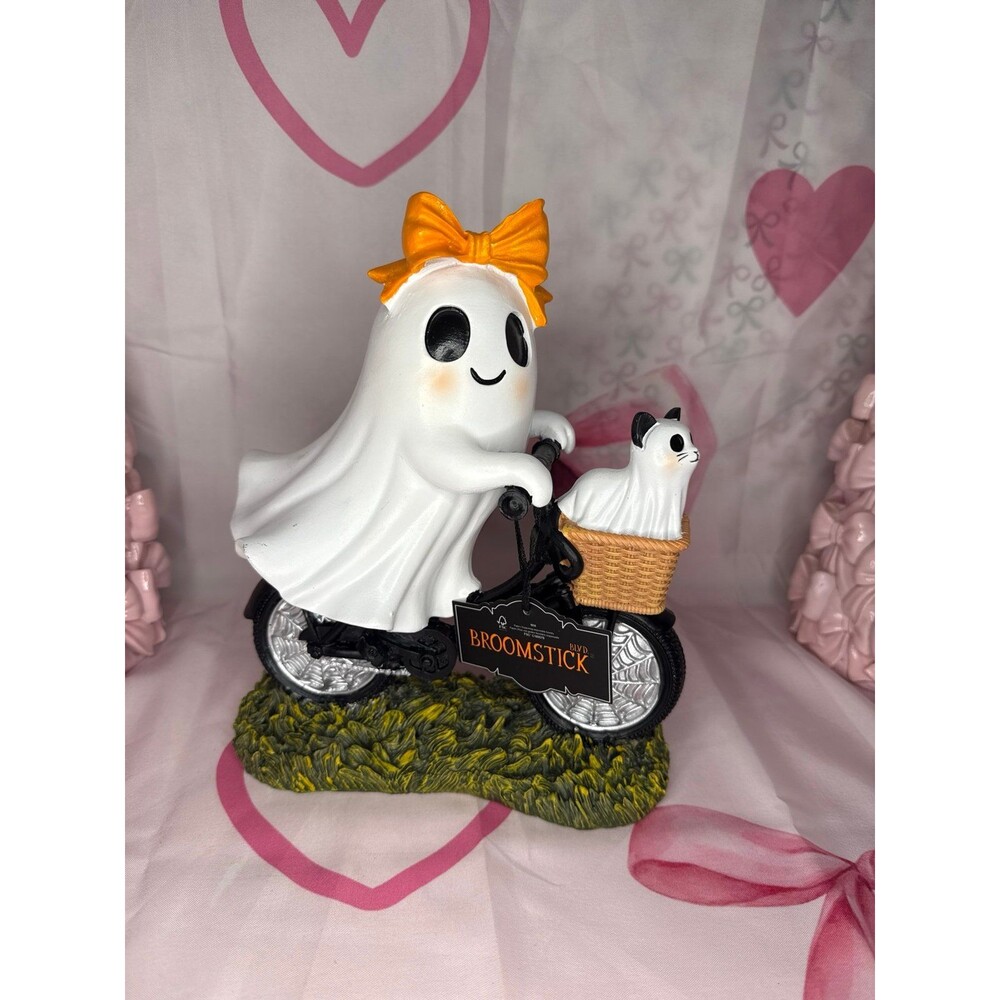 VIRAL COQUETTE GIRLIE GHOST RIDING BIKE
